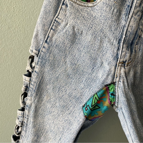 Watch LA | Vintage 80s 90s Curvy Acid-Washed Patchwork Cut-Out Skinny Jeans - Picture 12 of 17